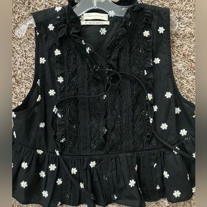 Urban Outfitters black cropped top with embroidered daisies size S